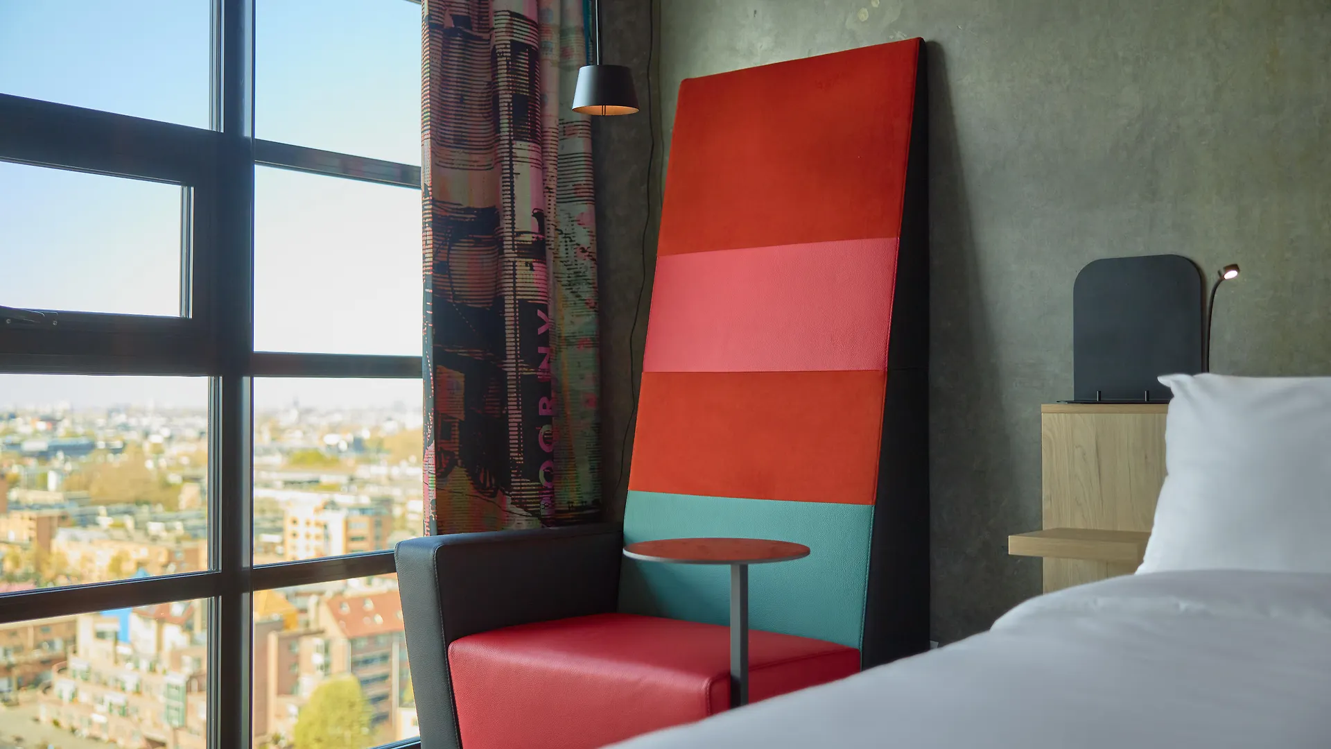 Inntel Hotels Amsterdam Landmark 4*,